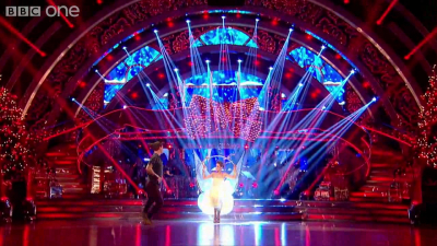 Rachel_Stevens_dances_to__Please_Come_Home_for_Christmas__-_Strictly_Come_Dancing_Christmas_Special_avi_000097600.jpg